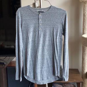 Men’s Goodlife Henley in Grey